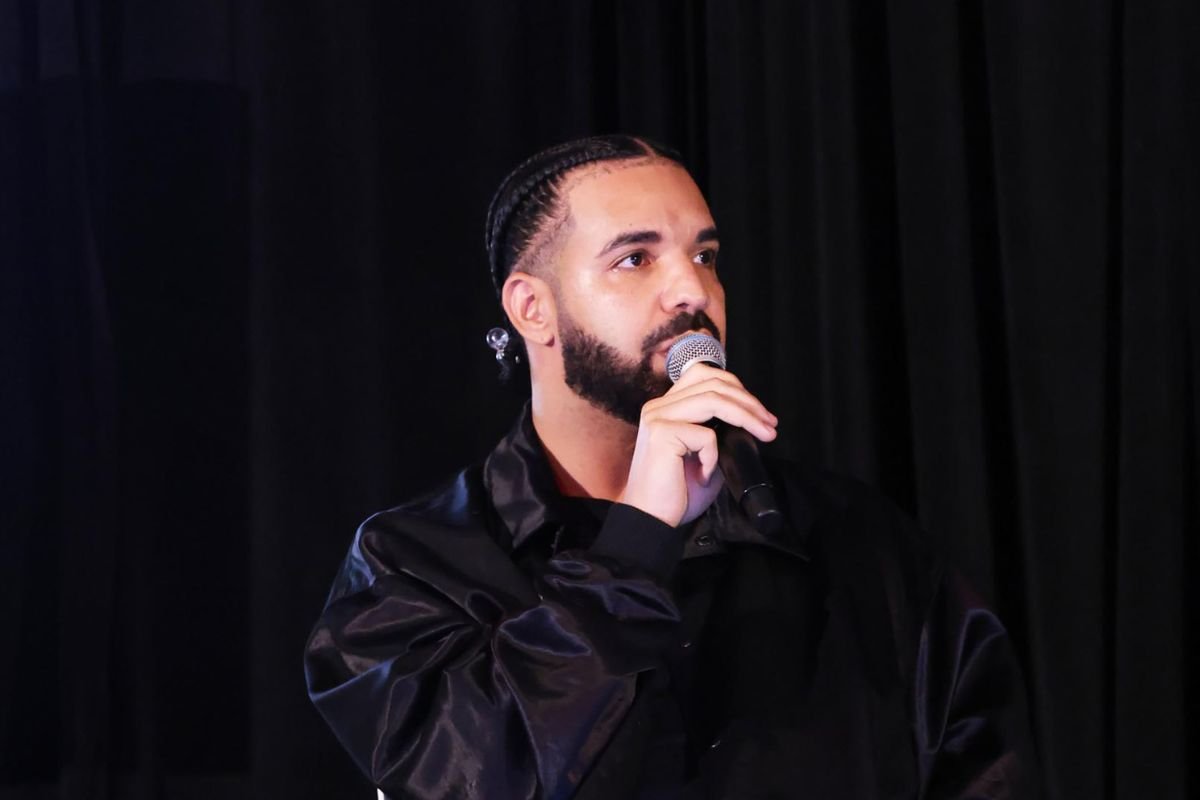 Rap Misses Top VMA Categories As Six Stars Compete For Best Hip-Hop Rap Misses Top VMA Categories As Six Stars Compete For Best Hip-Hop