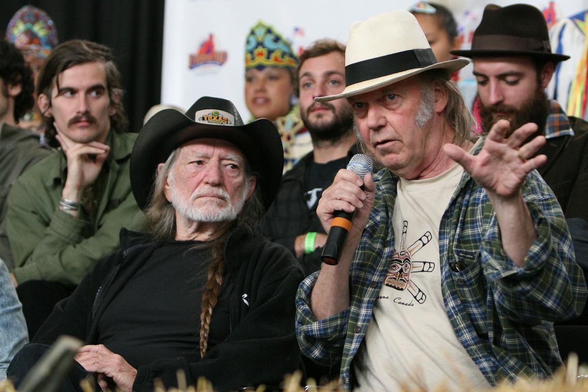 Neil Young Announces Two East Coast Concerts With Willie Nelson