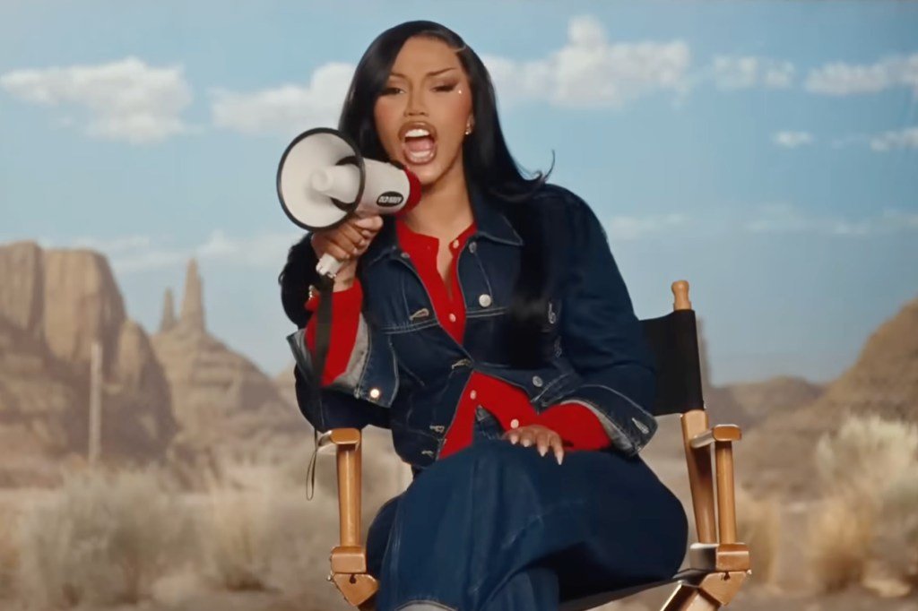 Cardi B Calls Old Navy Campaign a Full-Circle Moment After Admitting She Shoplifted at the Store Growing Up: I Never Got Caught Cardi B Calls Old Navy Campaign a Full-Circle Moment After Admitting She Shoplifted at the Store Growing Up: I Never Got Caught