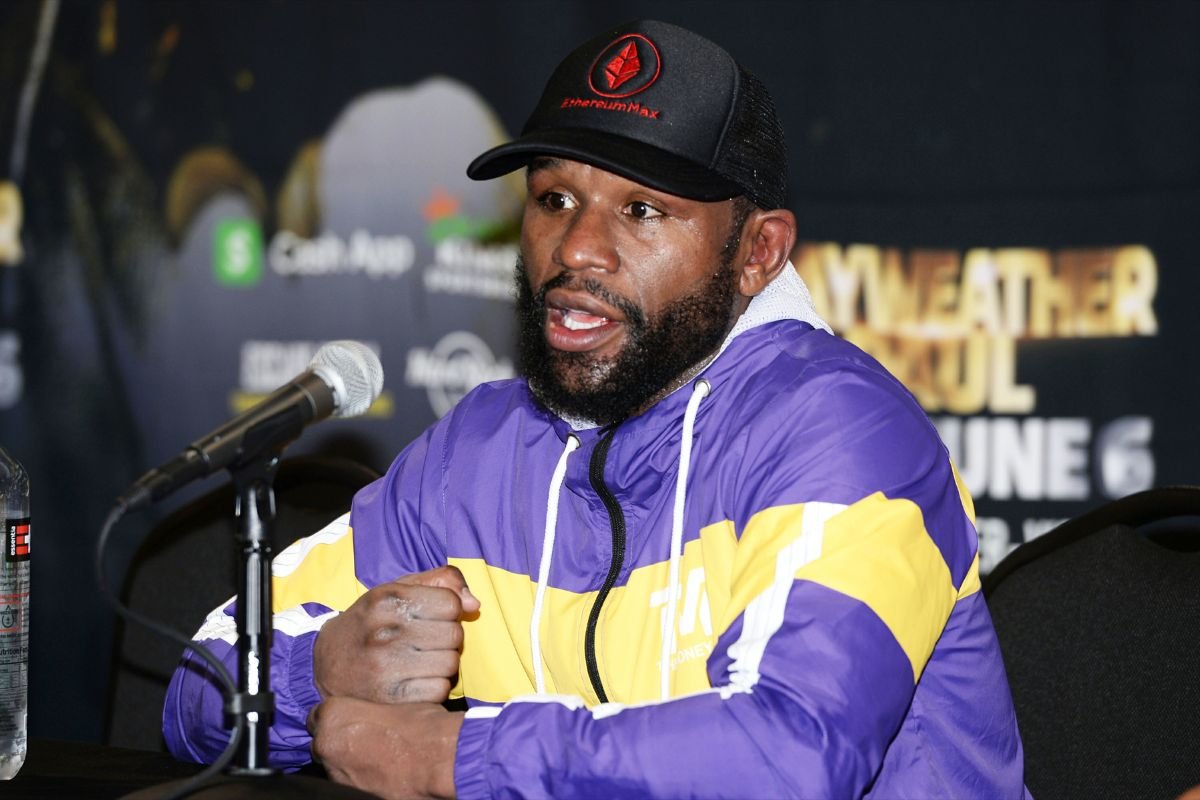 Floyd Mayweather Pulls Plug On 5 Million Legal Fight