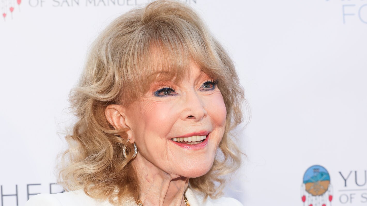 Barbara Eden, 95, Shares Health Update After Abruptly Canceling Film Festival Appearance