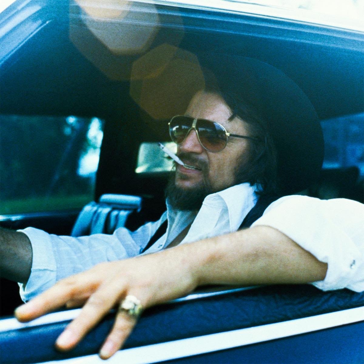 Waylon Jennings and Jessi Colter Reunite on Previously Unheard Same Old Blues Waylon Jennings and Jessi Colter Reunite on Previously Unheard Same Old Blues