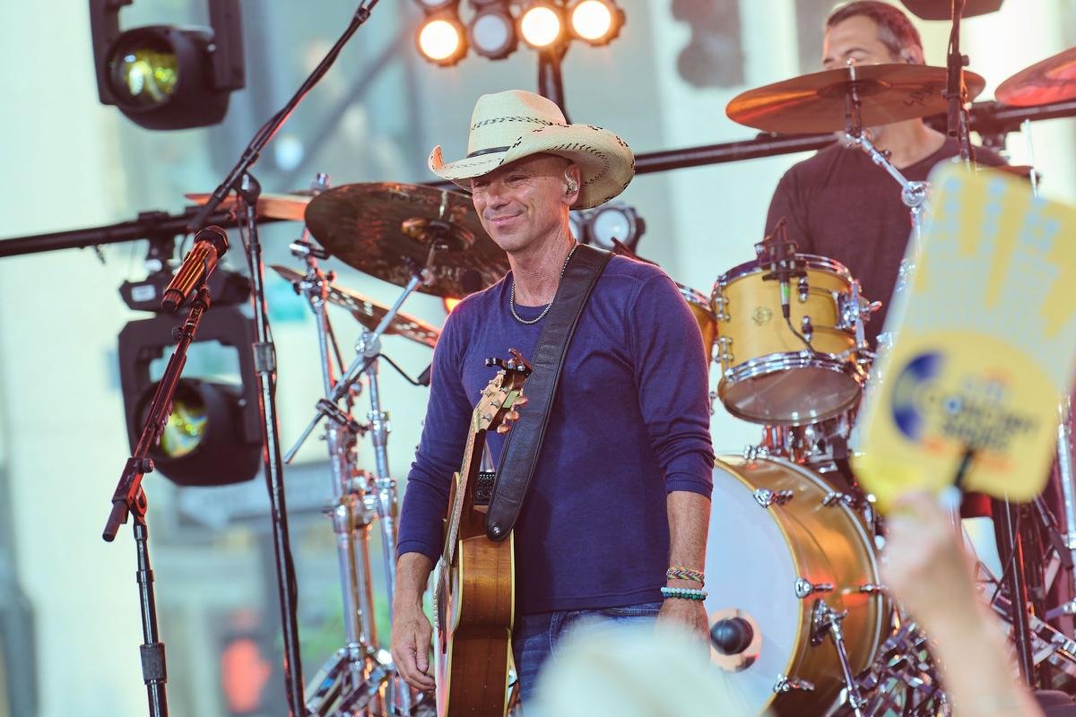 Kenny Chesney Says Social Media Is Full of Fake Intimacy