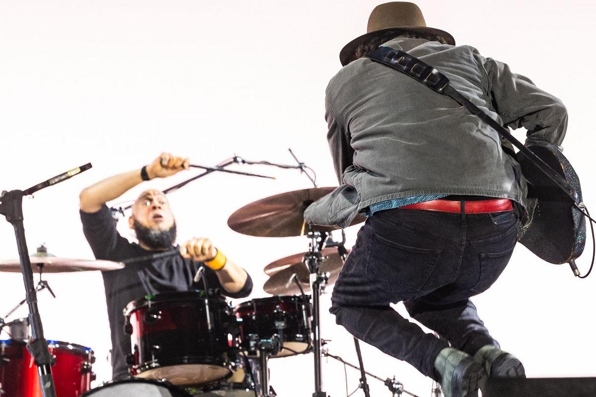 Did Paul McCartneys Longtime Drummer Just Join Pearl Jam?