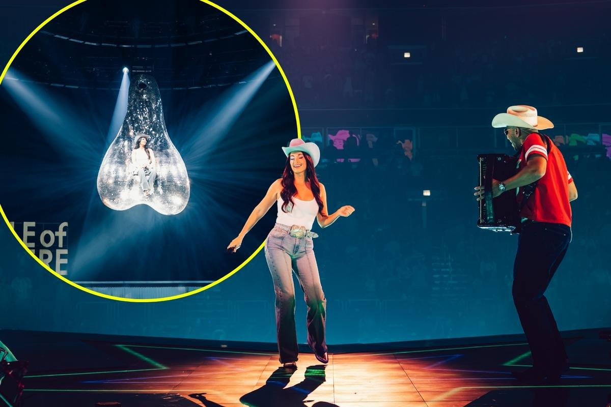Pictures from Kacey Musgraves Middle of Nowhere Tour Are Wild!