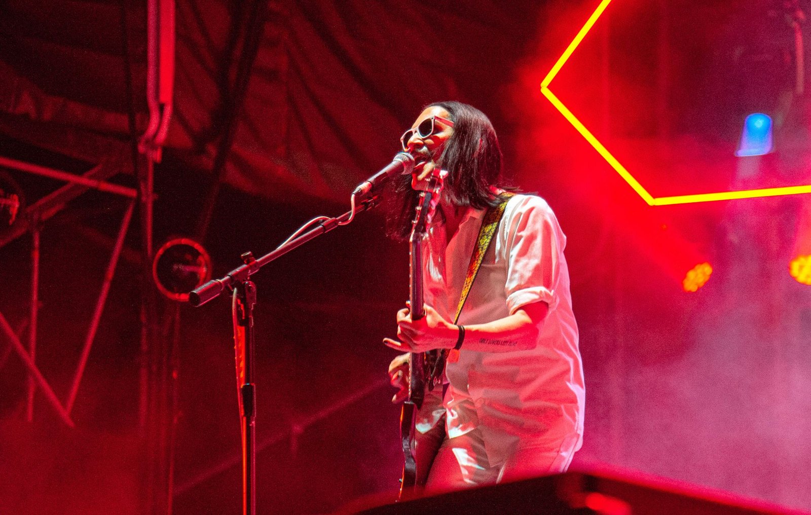 Watch Placebo debut Helen Keller and dust off rarities and deep cuts on 30th anniversary tour Watch Placebo debut Helen Keller and dust off rarities and deep cuts on 30th anniversary tour